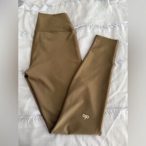 ALO Yoga Tan Leggings